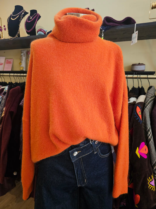 Pull col roulé orange Johanna Paris