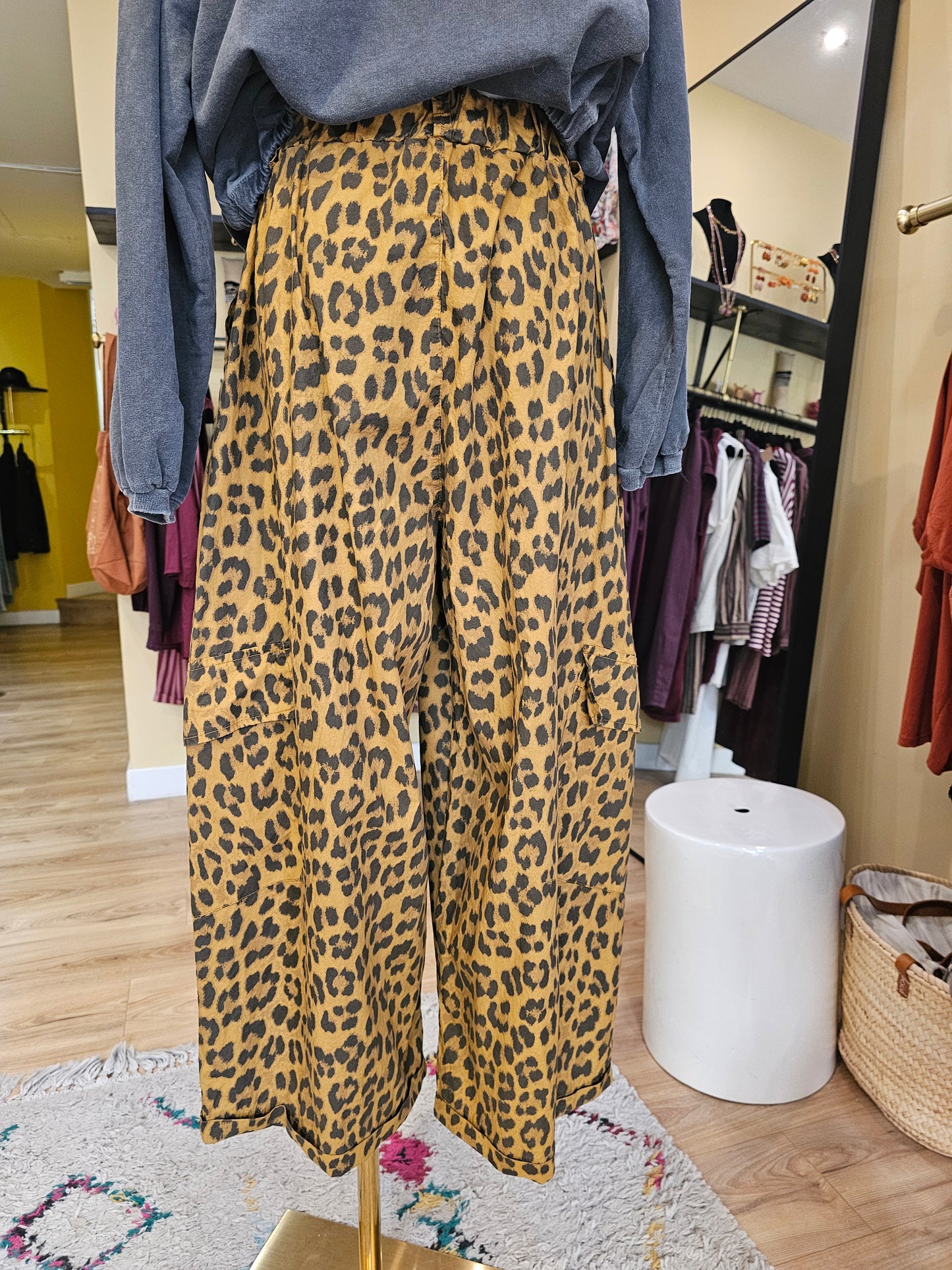 Pantalon magic 2 cargo leopard camel johanna paris