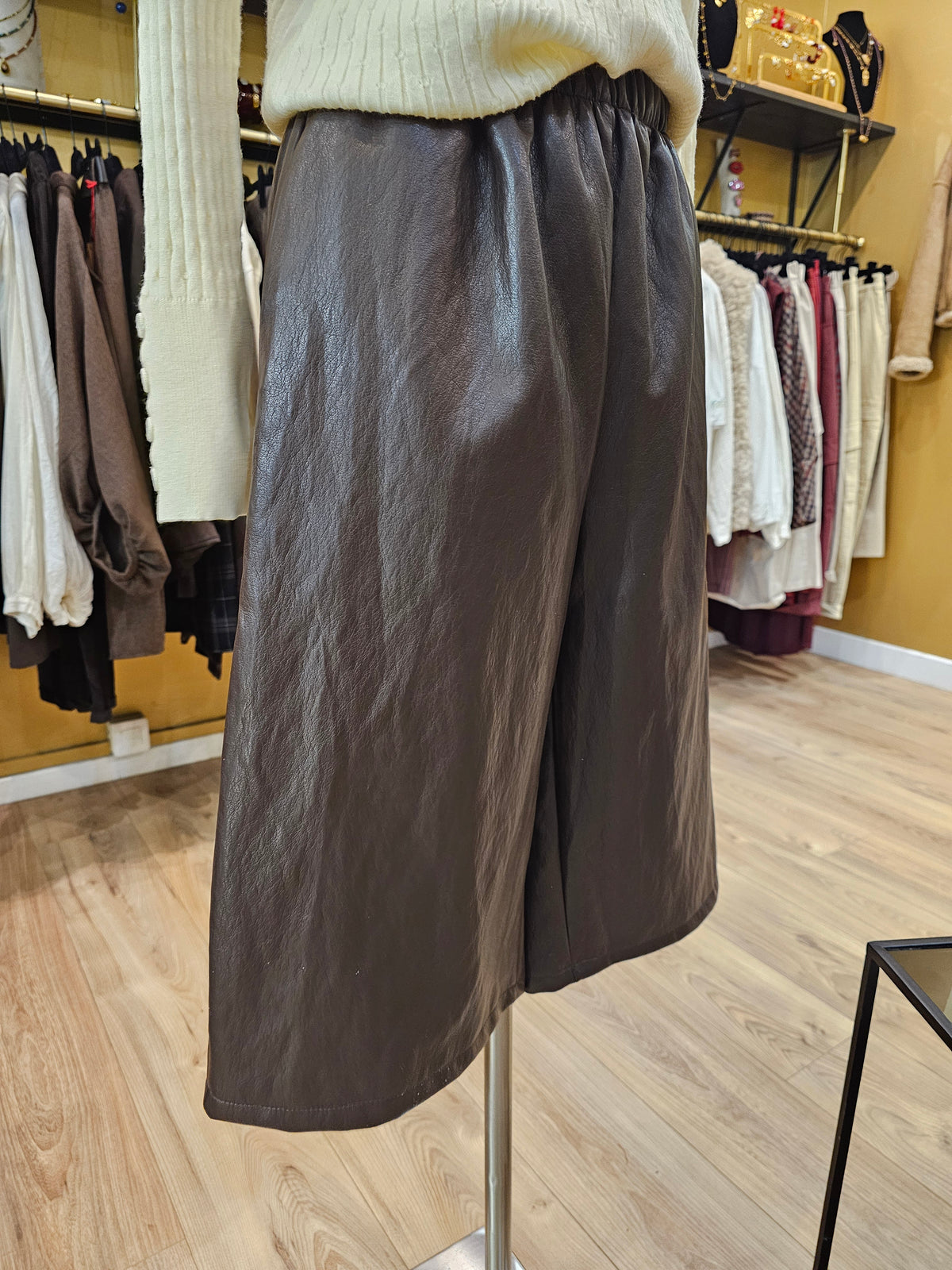 Bermuda long en simili cuir Johanna Paris