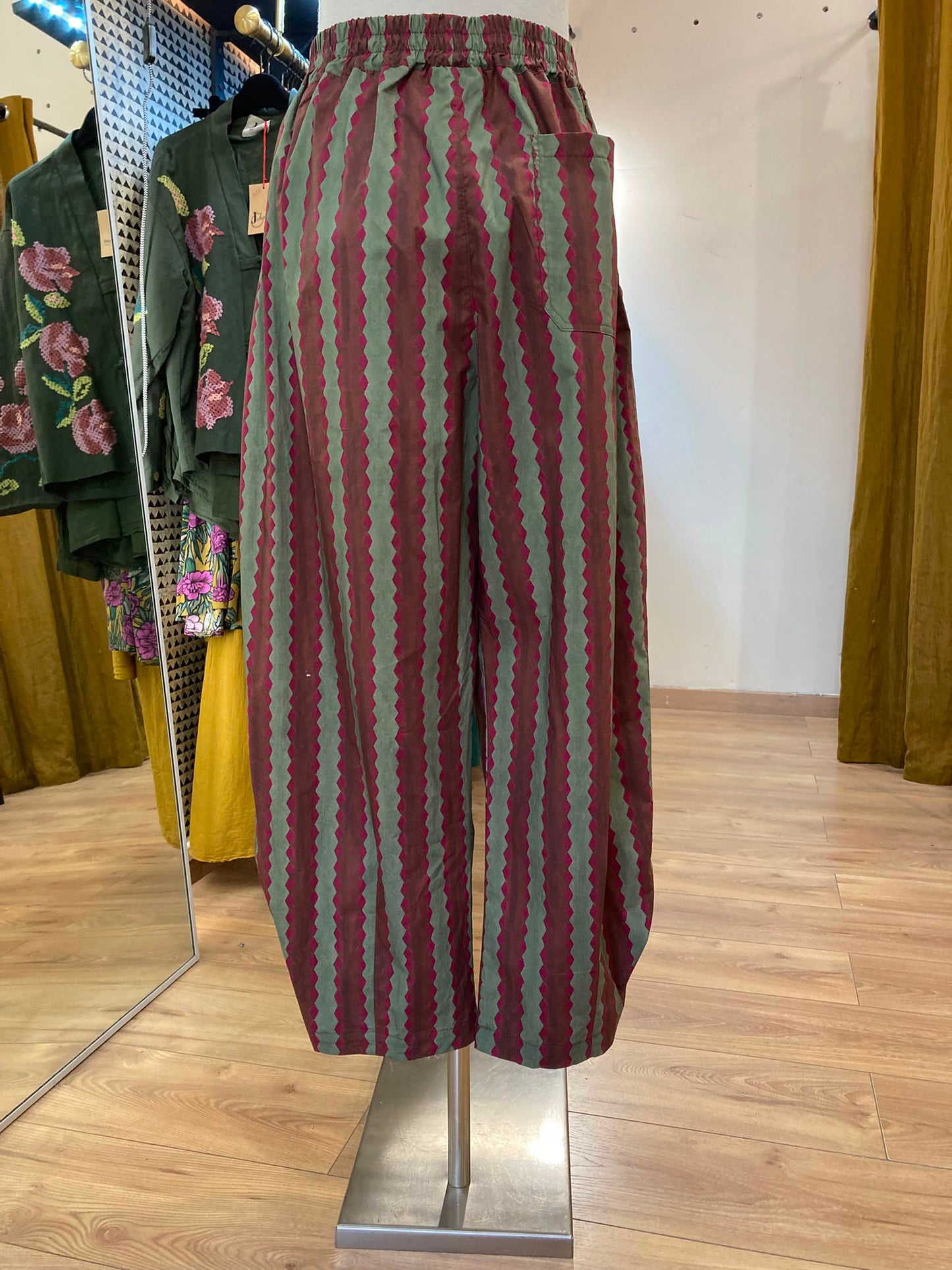 Pantalon the corner