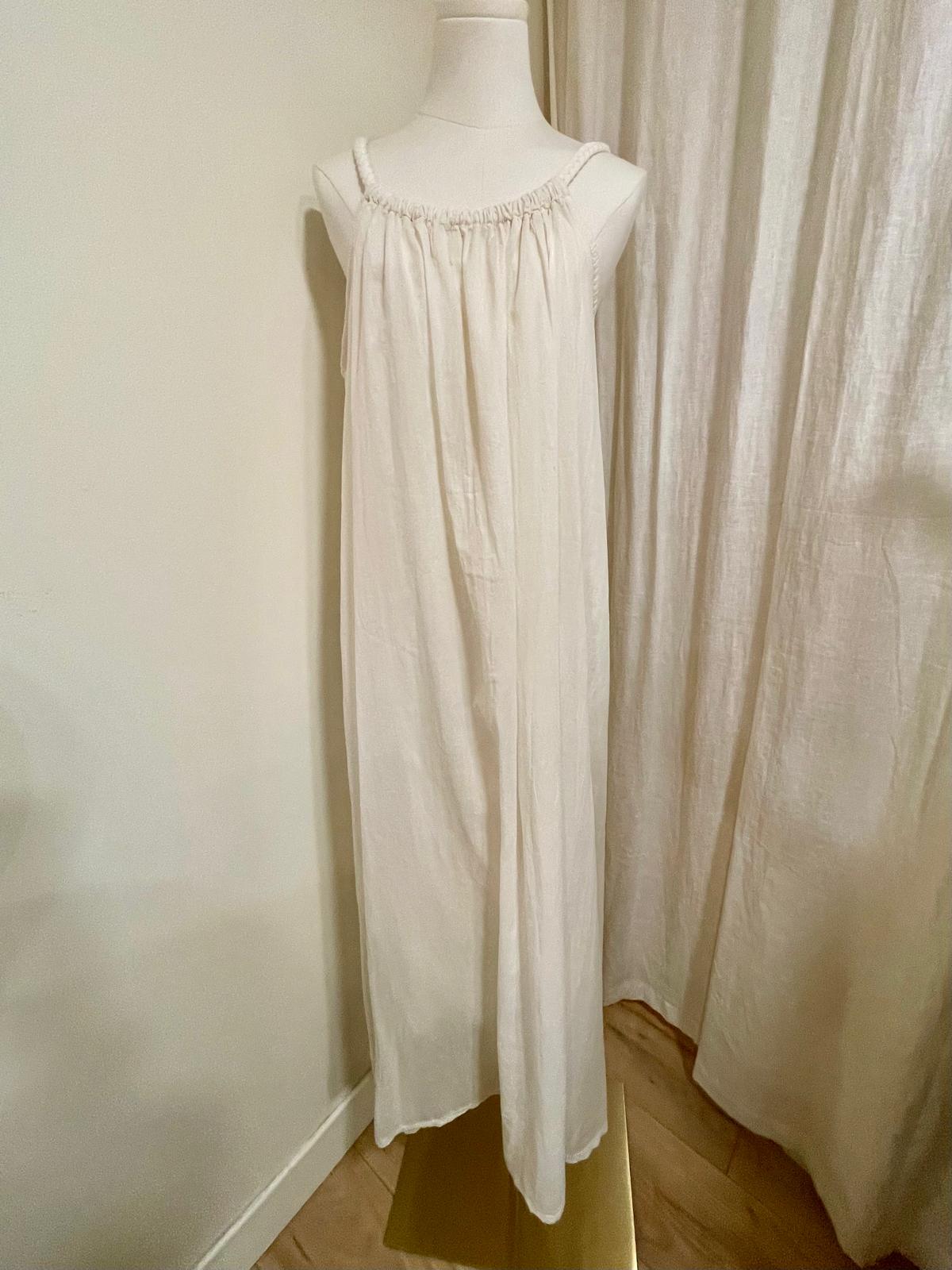 Robe ecrue