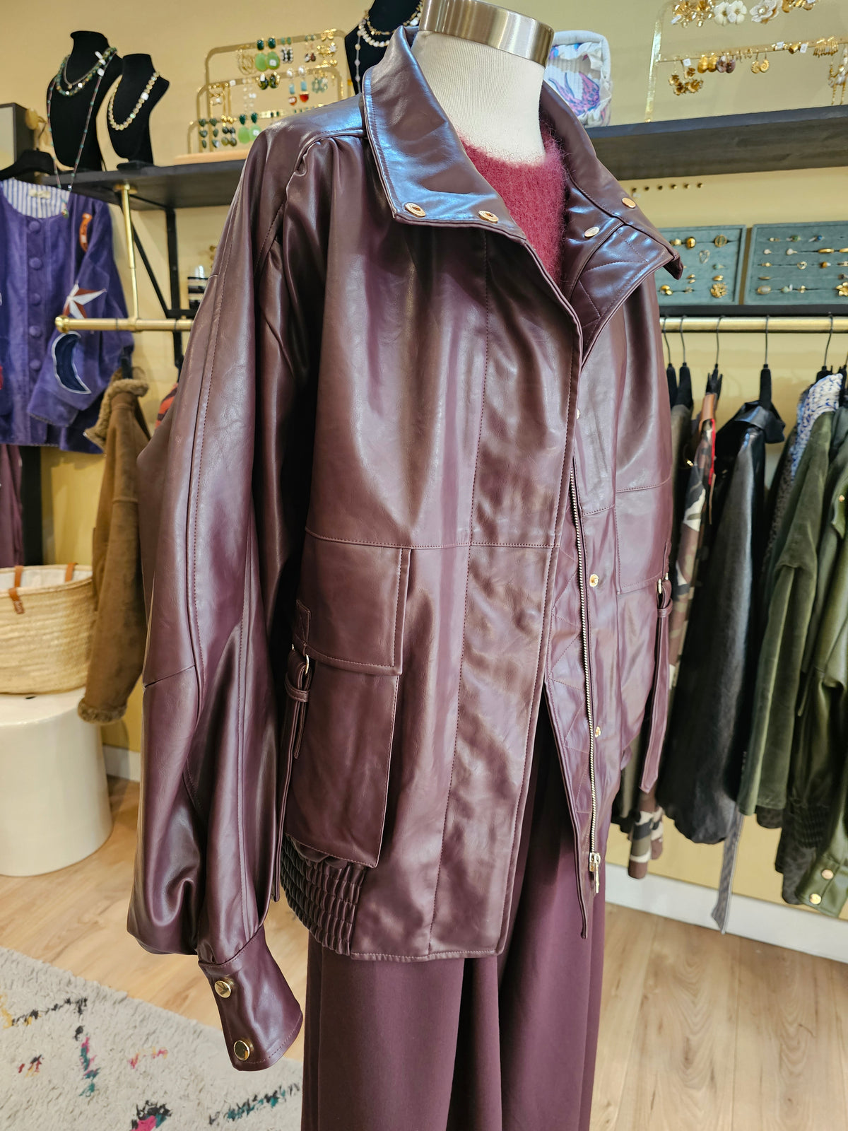 Blouson prune en cuir oversize