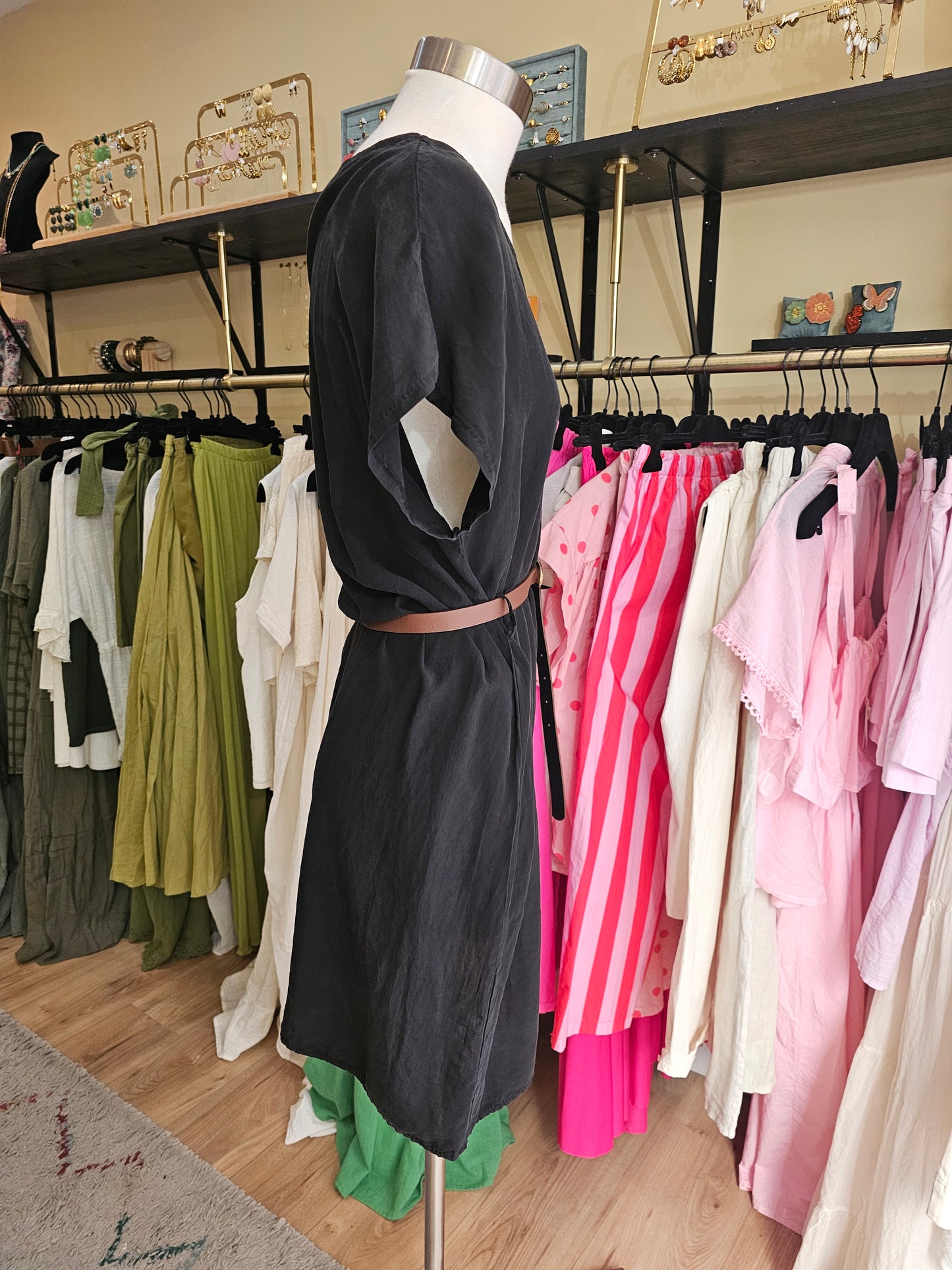 Robe courte en tencel noir
