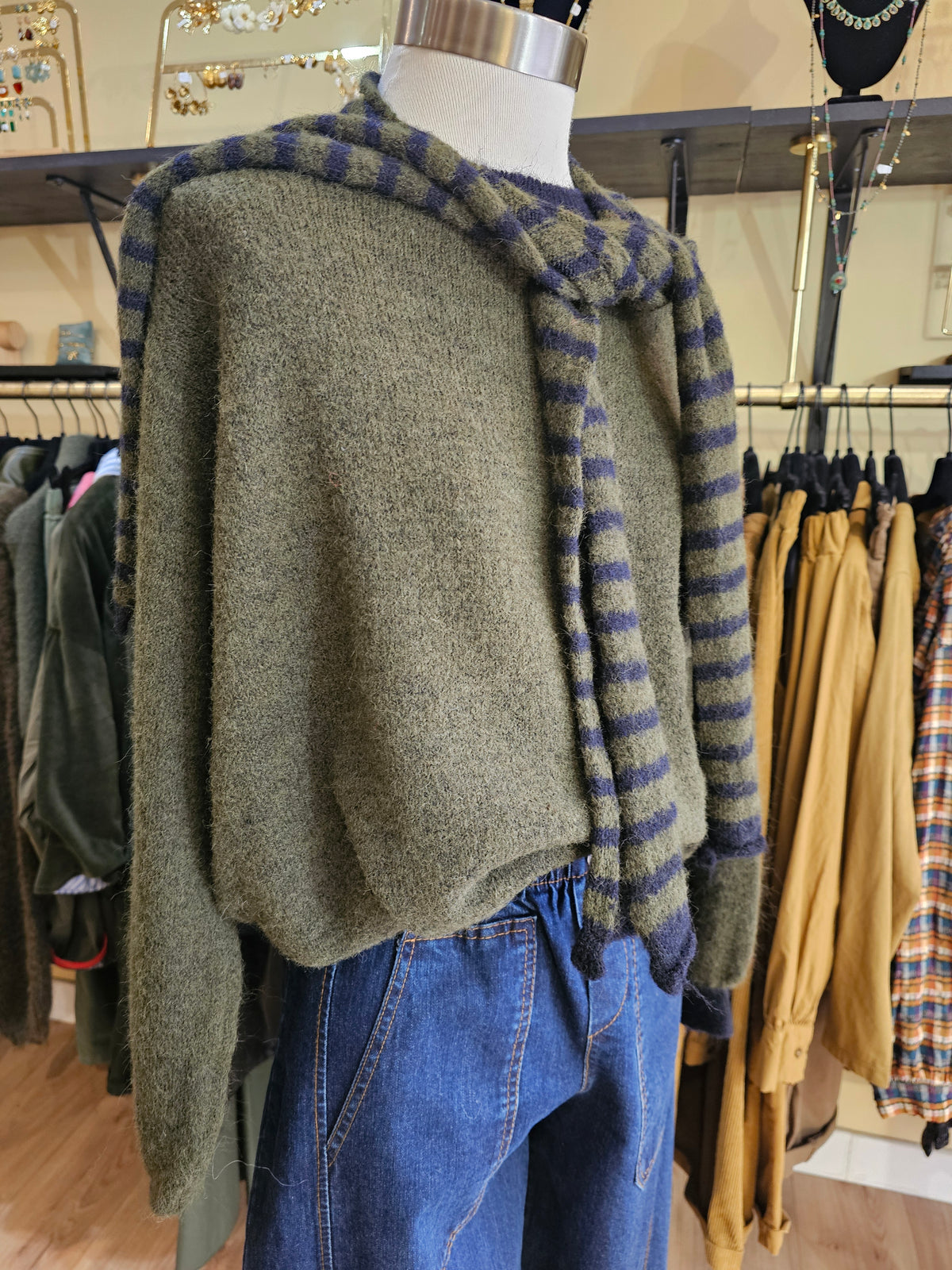 Pull echarpe amovible kaki et marine