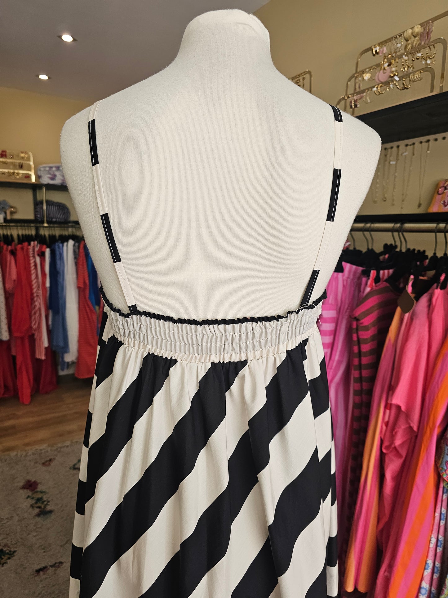 Robe rayé noire johanna paris