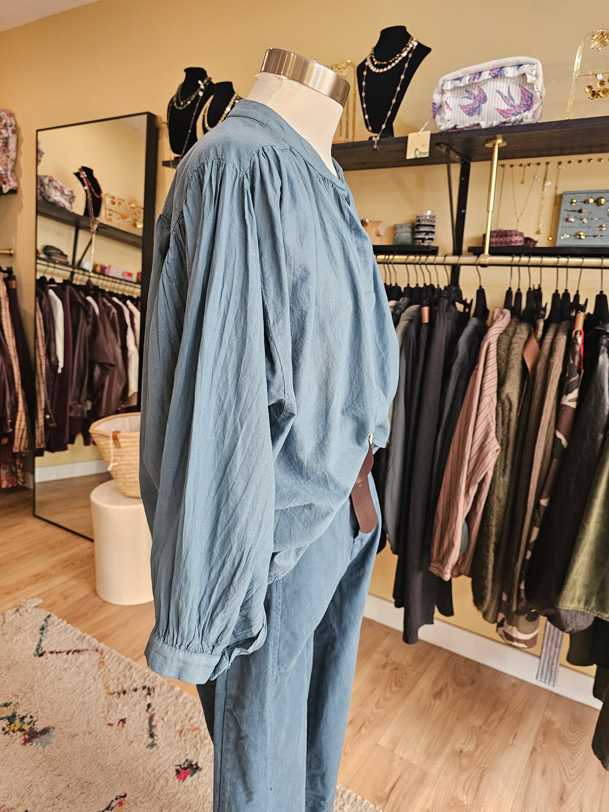 Chemise en coton bleu canard