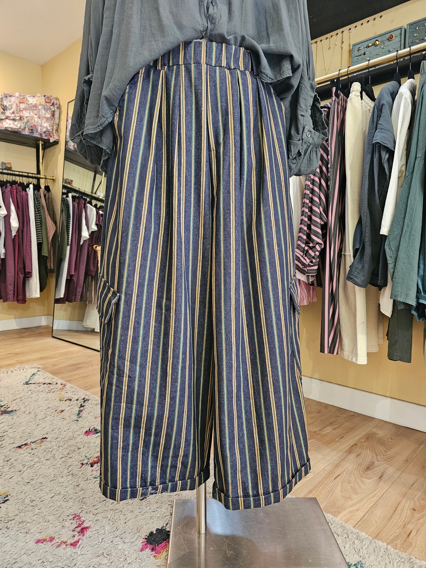 Pantalon cargo rayé vert