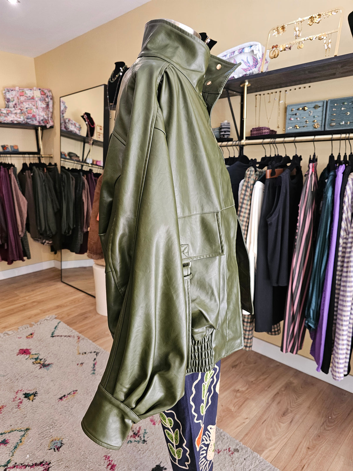 Blouson oversize en simili kaki Johanna paris