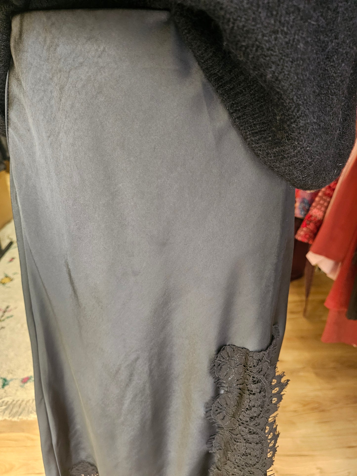 Jupe noire fendue Johanna Paris