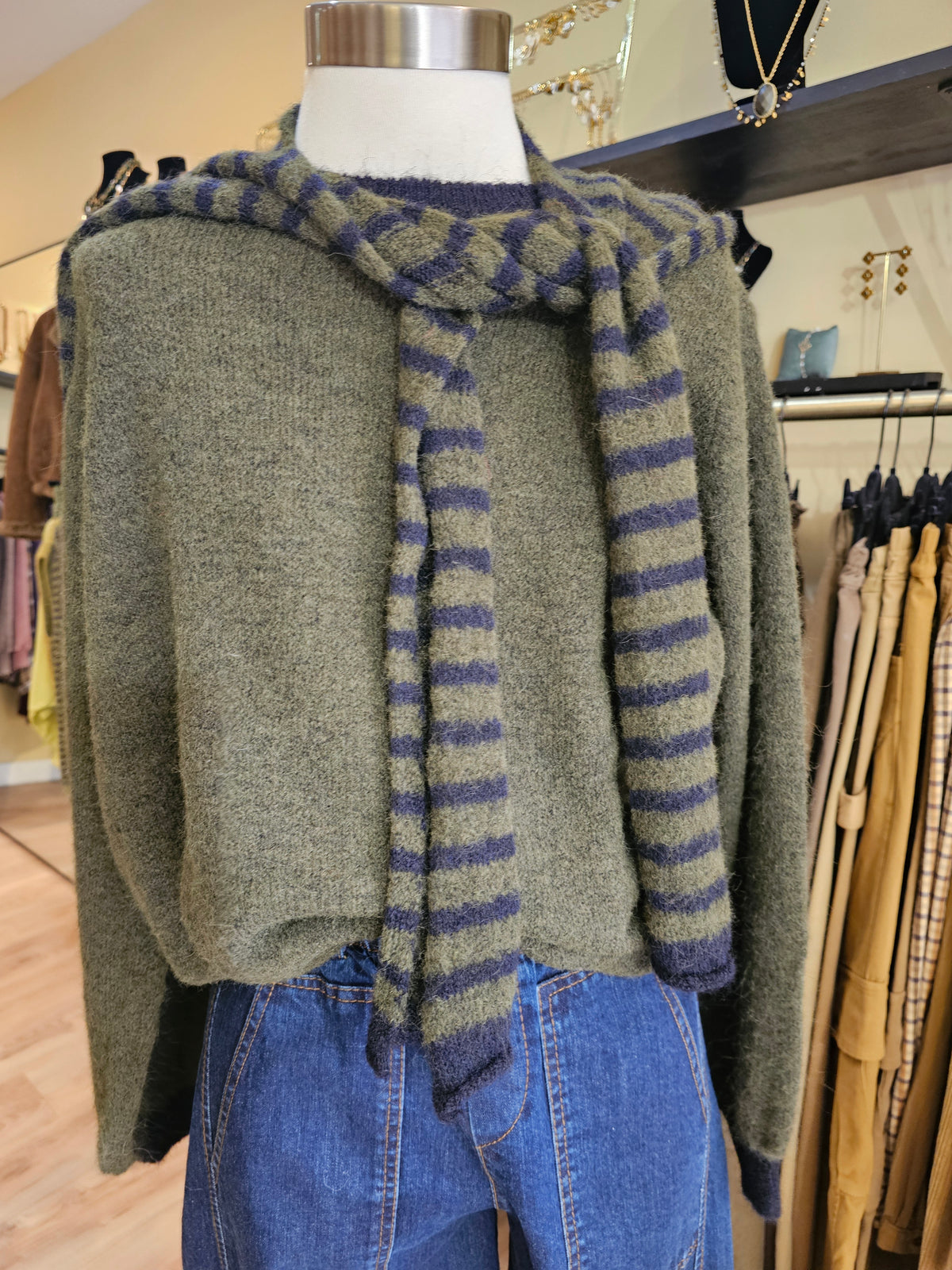 Pull echarpe amovible kaki et marine
