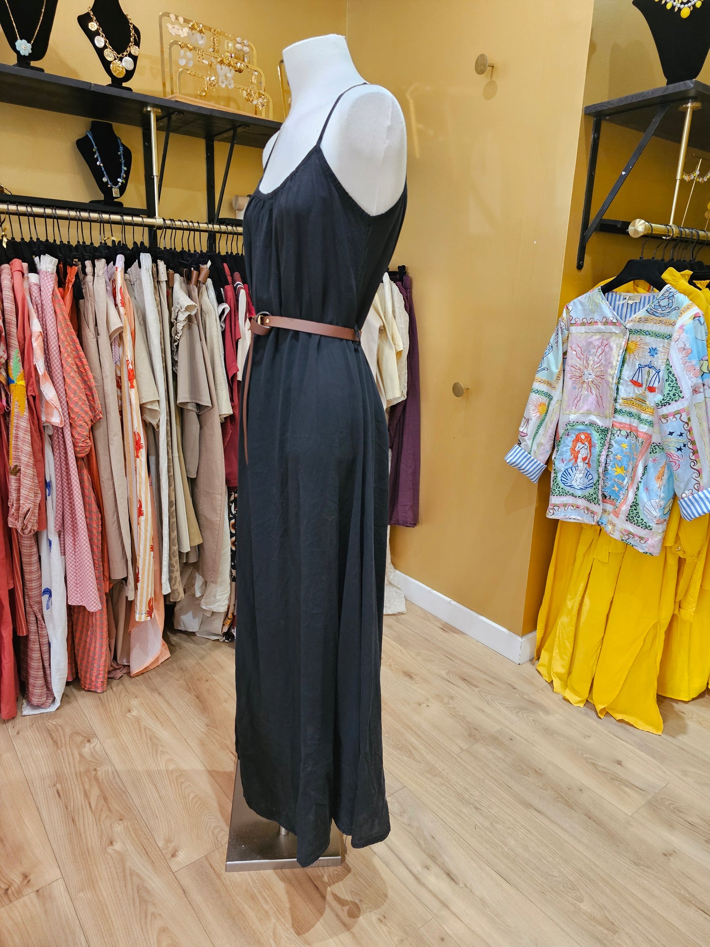 Robe noire johanna paris