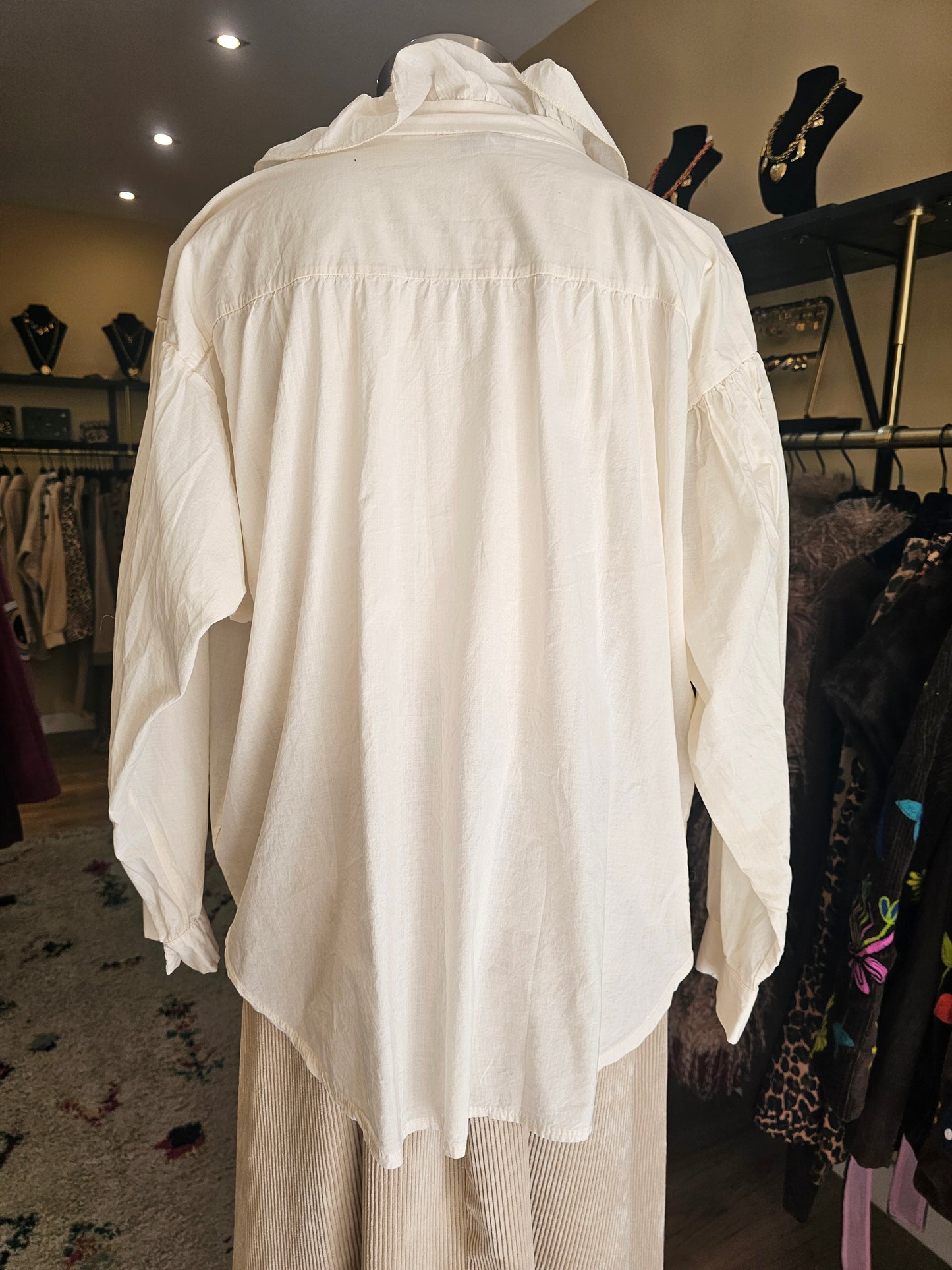 Chemise à volant