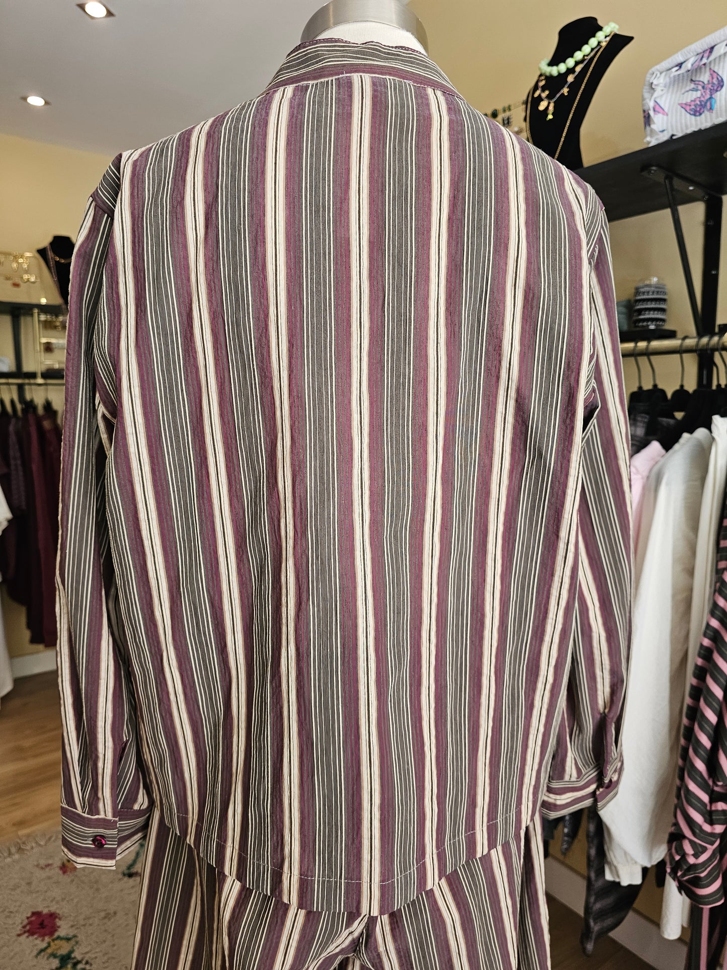 Chemise brandebourg rayée prune Johanna paris