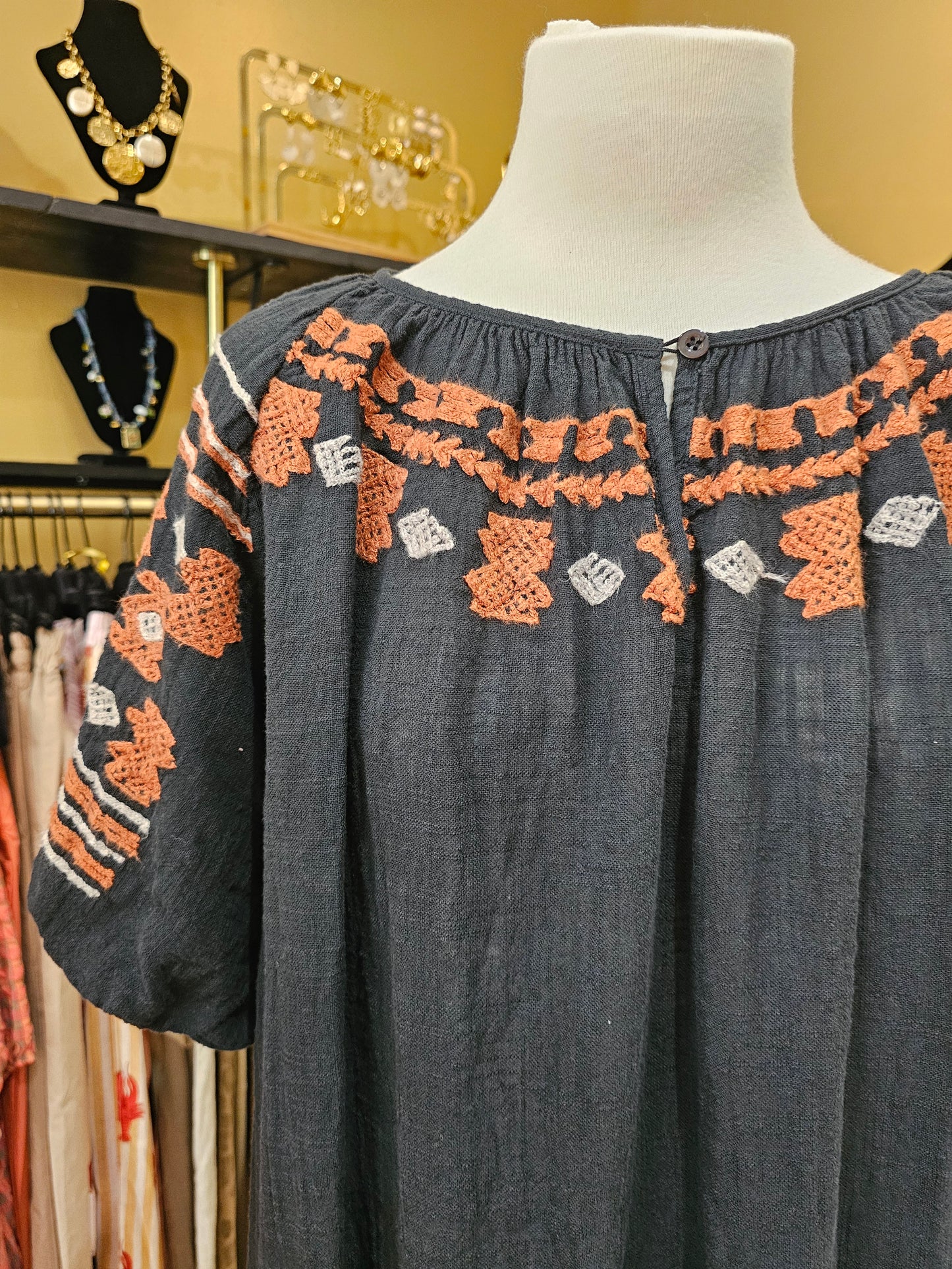Robe brodée johanna Paris