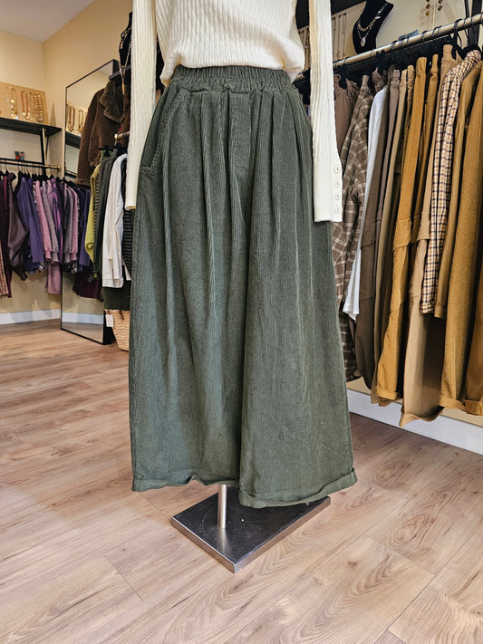 Pantalon magique 2 en velours cotelé kaki Johanna Paris