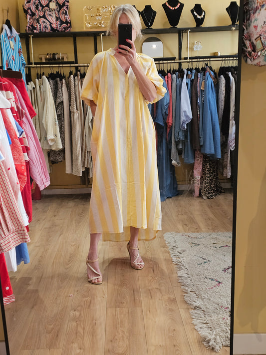 Robe rayée jaune