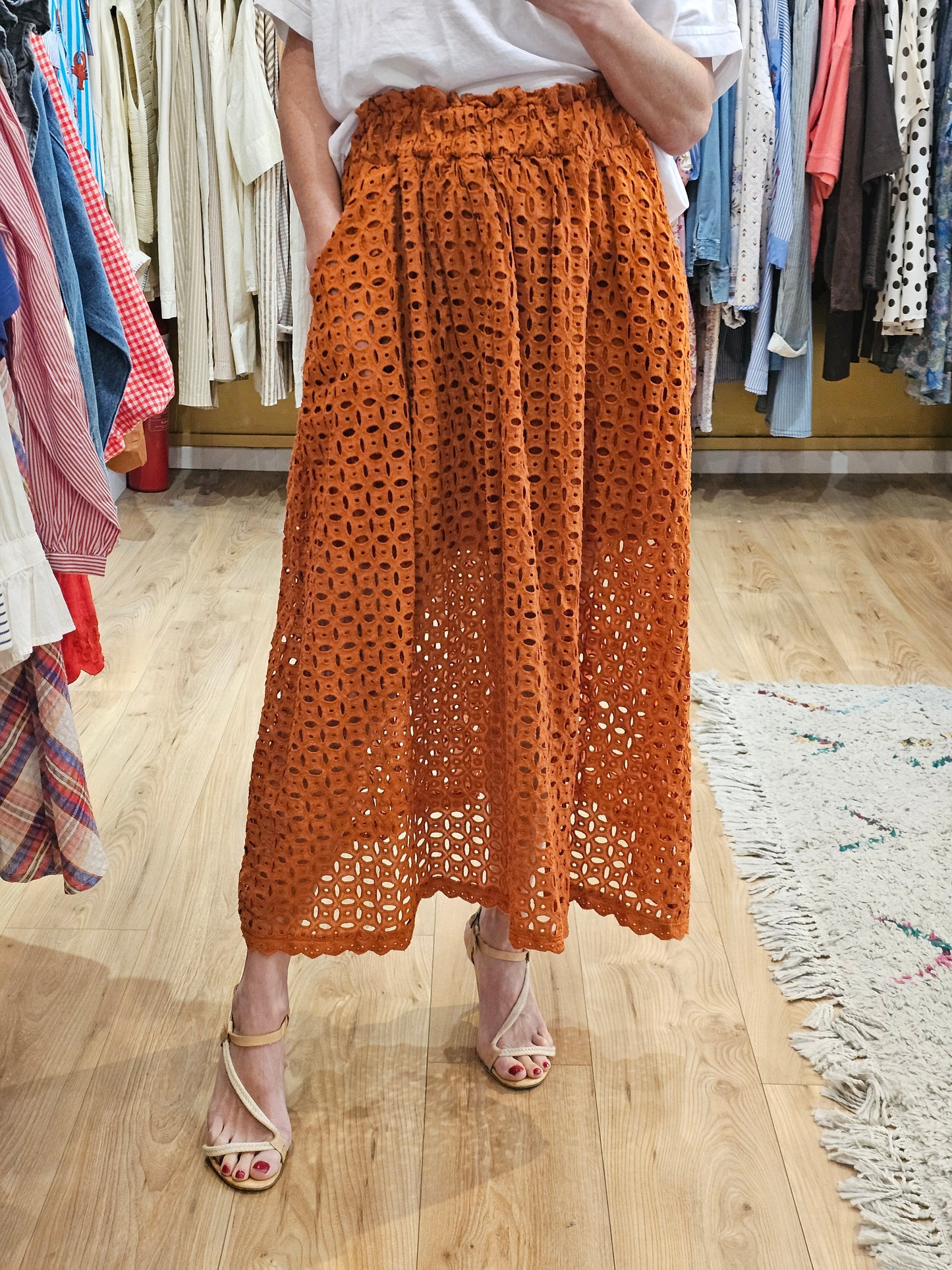 Jupe en broderie anglaise Johanna Paris