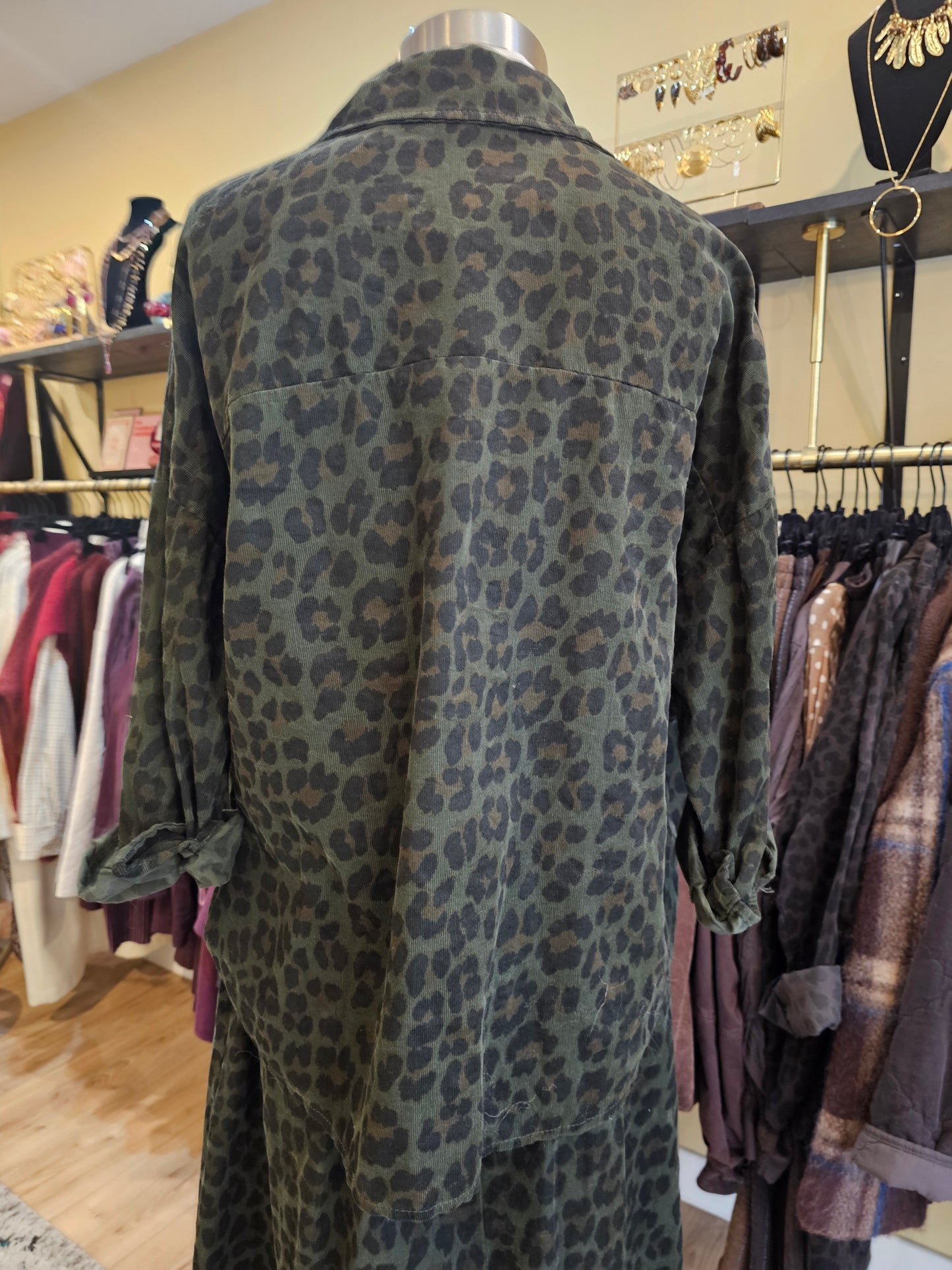 Chemise leopard kaki