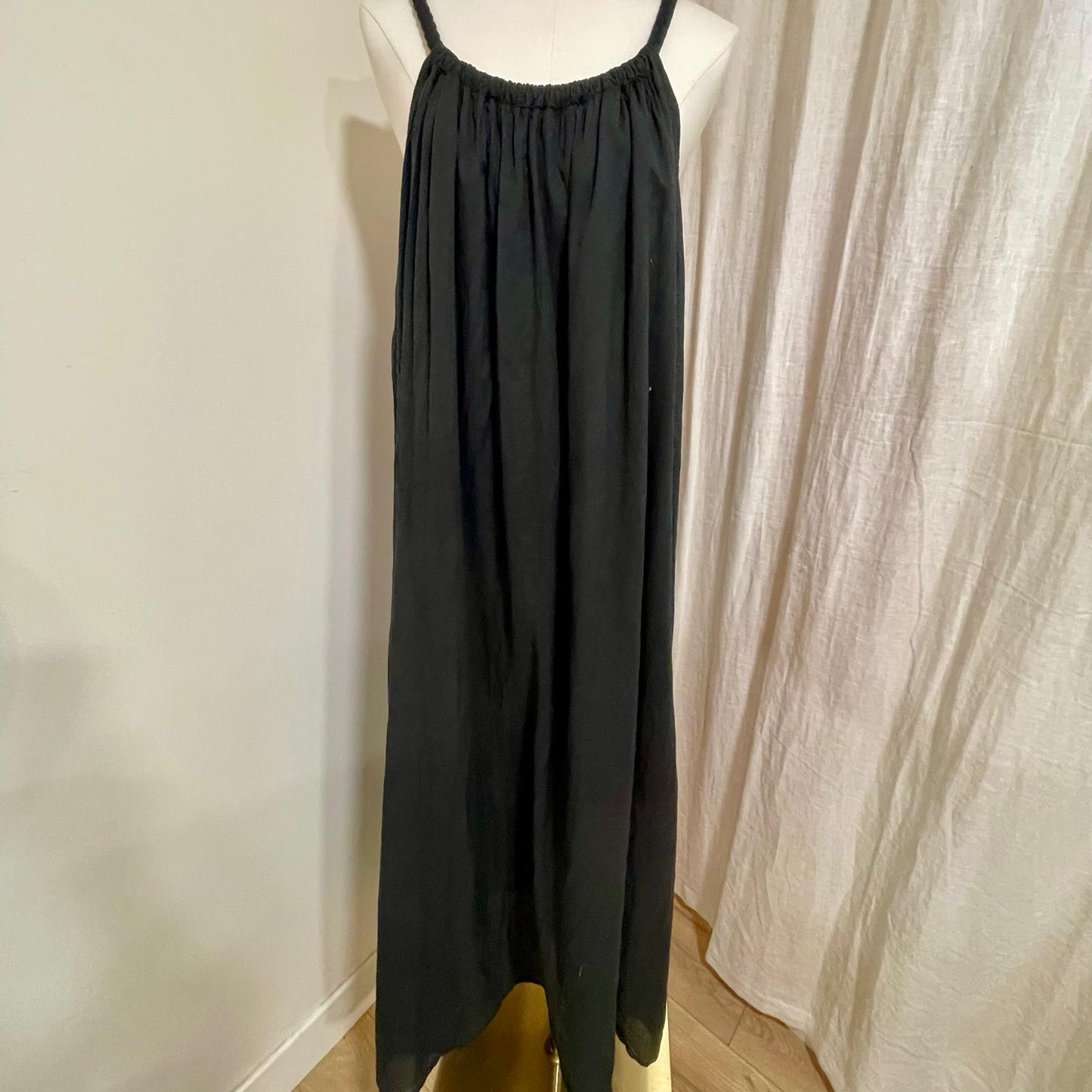 Robe noire Johanna Paris